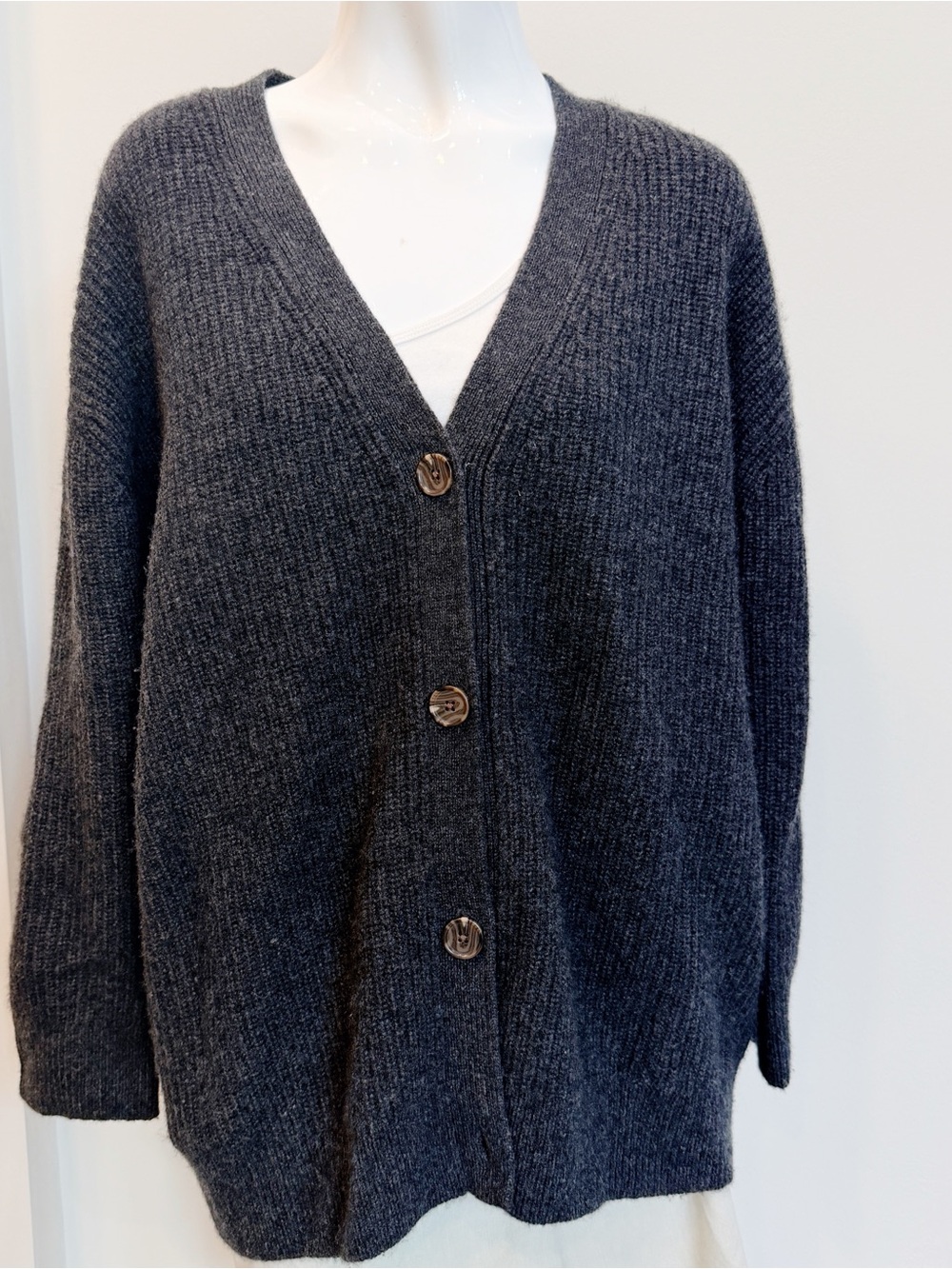 Quince Mongolian Cashmere Oversized Boyfriend Cardigan Sweater Dark Gray Small